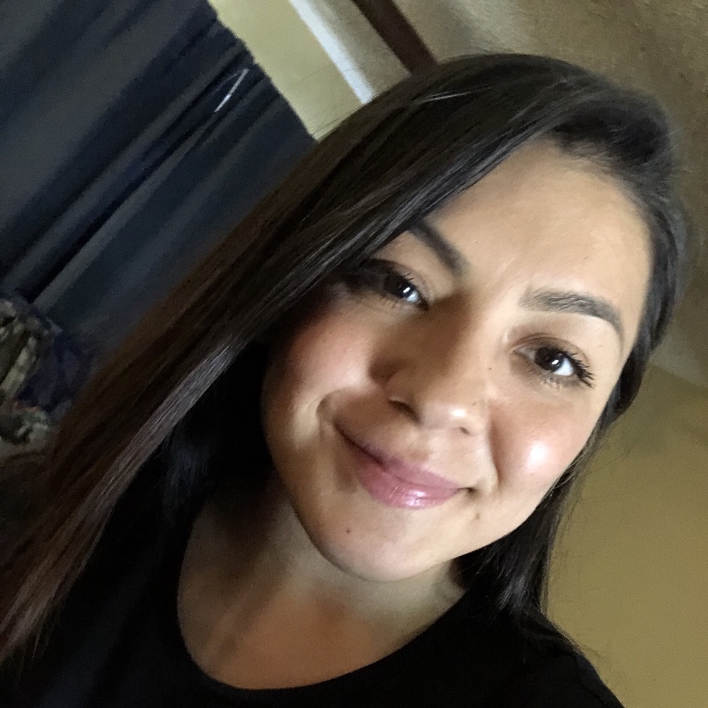 Meet your Posher, Esmee🌸🥳